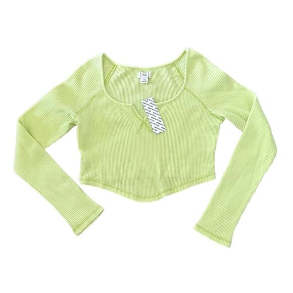 NWT BDG Lime Green Waffle Knit Long Sleeved Cropped Casual Soft Beach Shirt - Picture 1 of 3